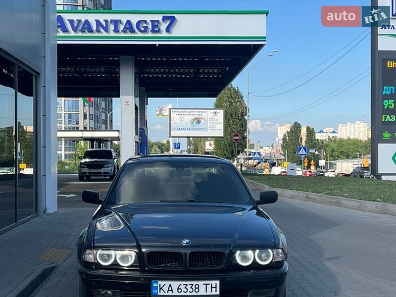 BMW 7 Series 1999