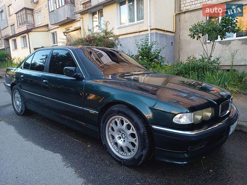BMW 7 Series 2001