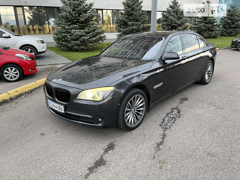BMW 7 Series 2010