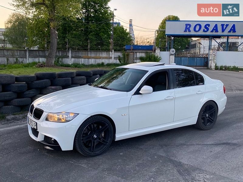 BMW 3 Series 2011