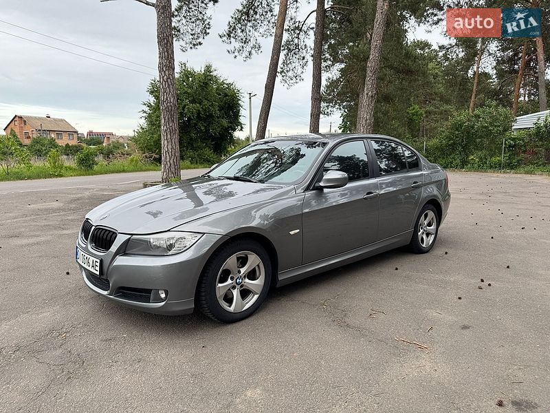 BMW 3 Series 2010