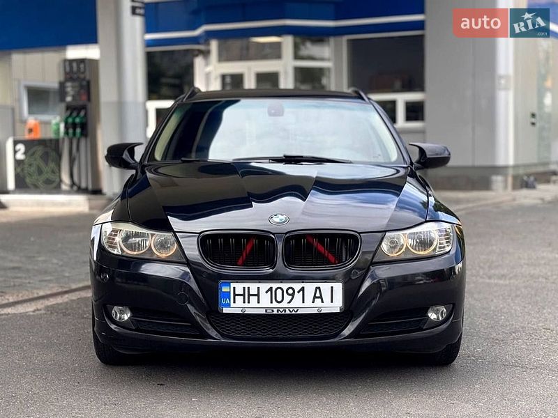 BMW 3 Series 2010