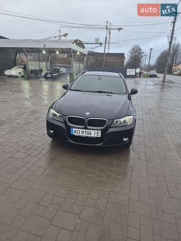 BMW 3 Series 2011