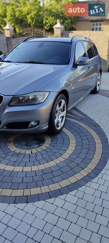 BMW 3 Series 2009