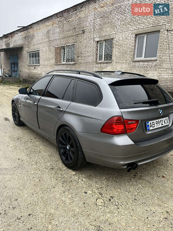 BMW 3 Series 2010