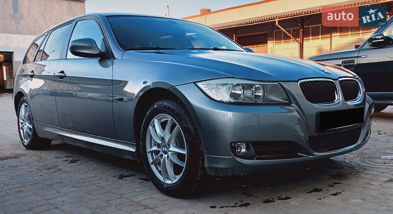 BMW 3 Series 2009