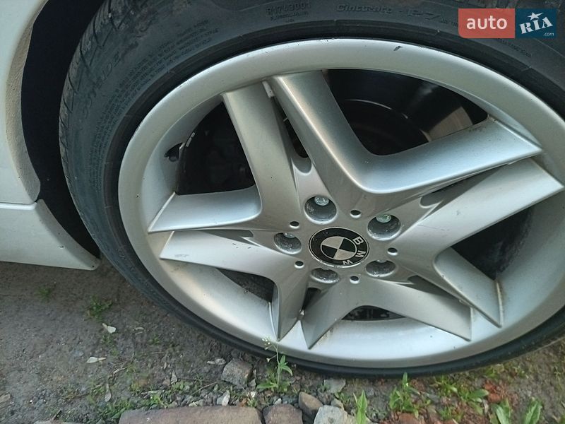 BMW 3 Series 2005