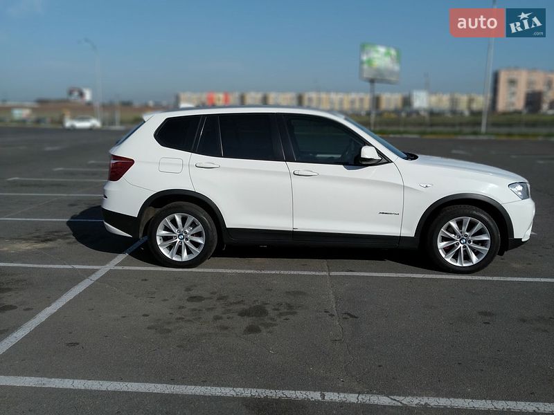 BMW X3 2011