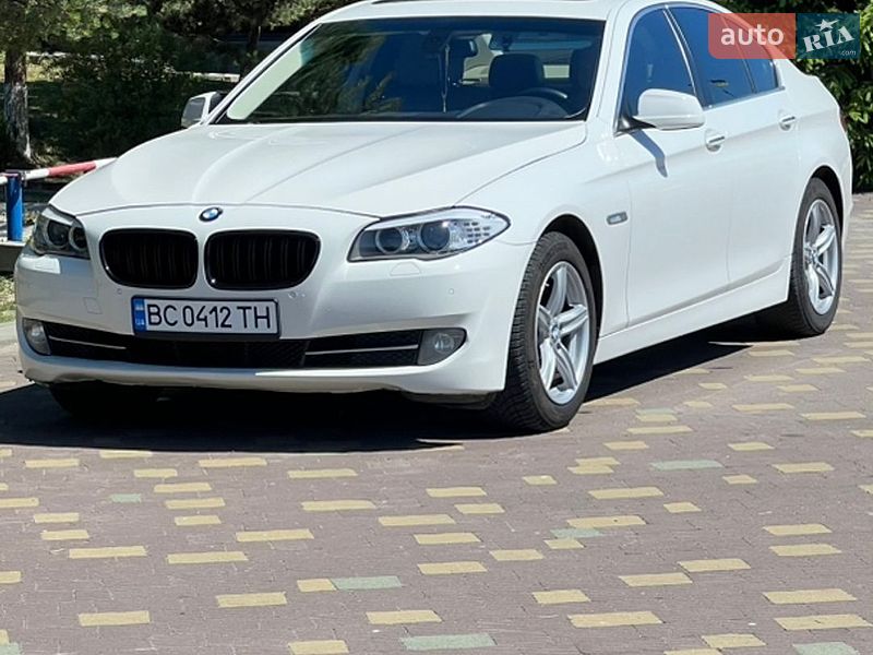 BMW 5 Series 2011