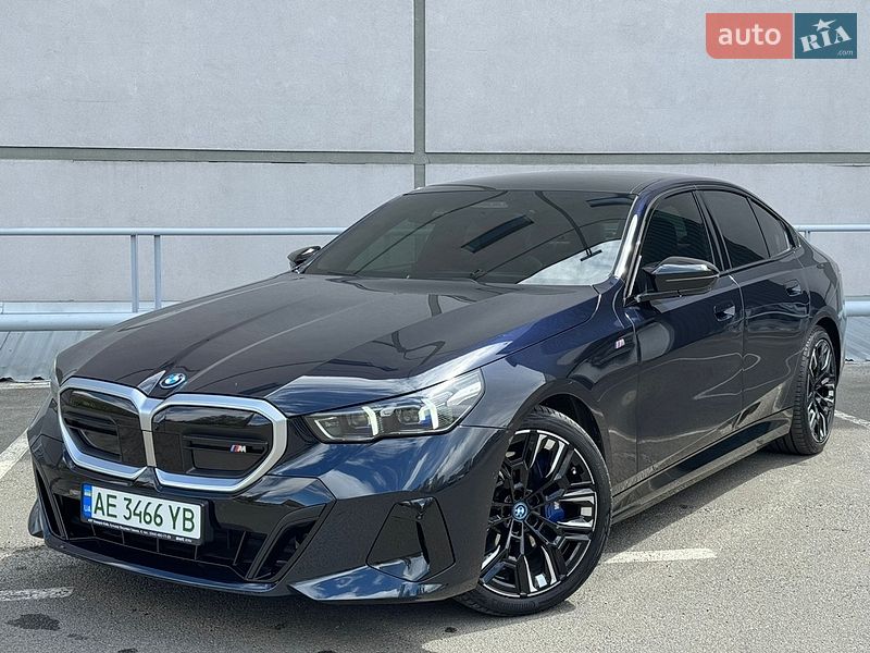 BMW i5 2024