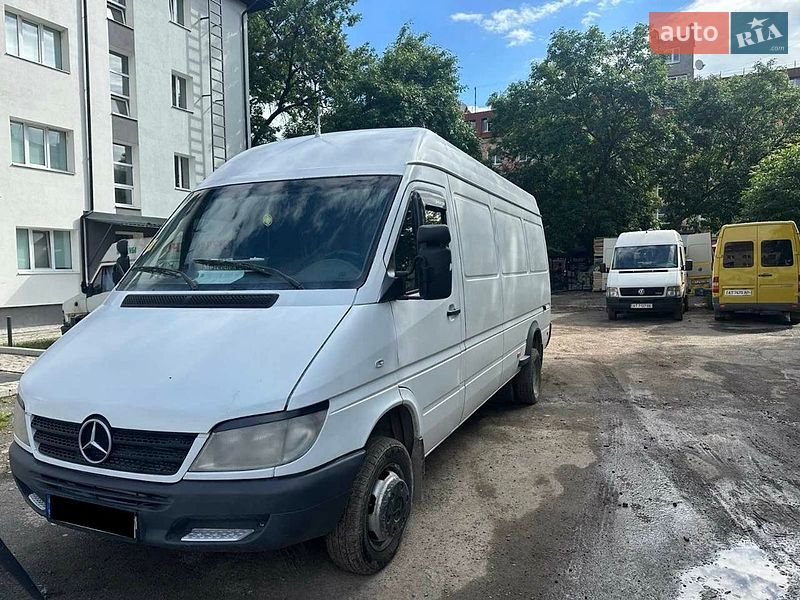 Dodge Sprinter 2004