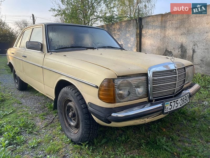 Mercedes-Benz E-Class 1982