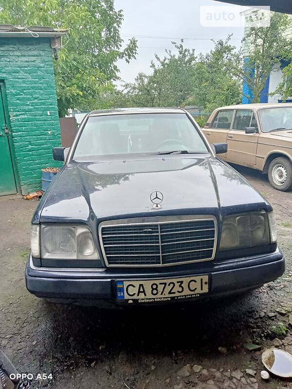 Mercedes-Benz E-Class 1994