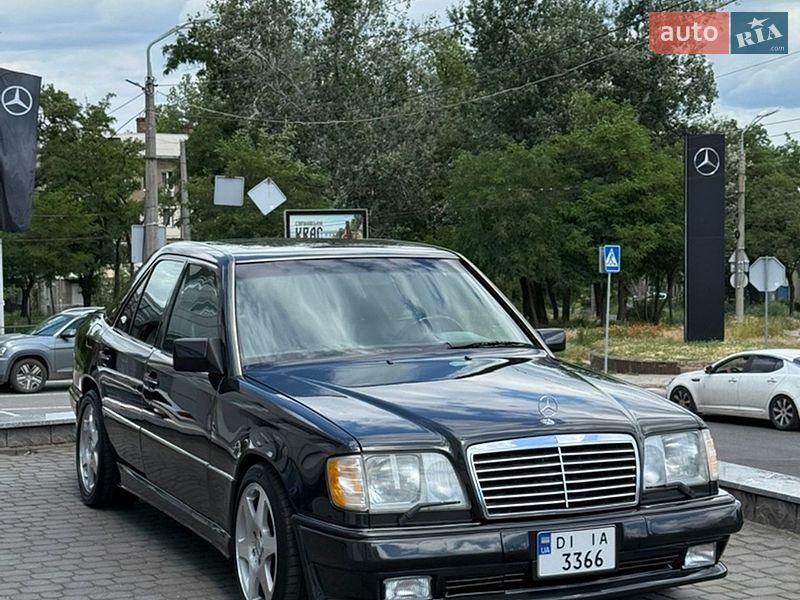 Mercedes-Benz E-Class 1995