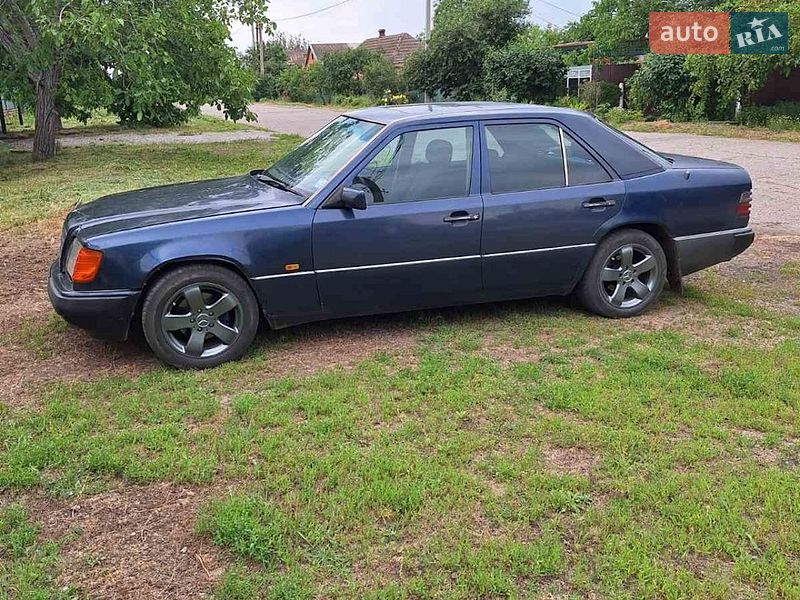 Mercedes-Benz E-Class 1996