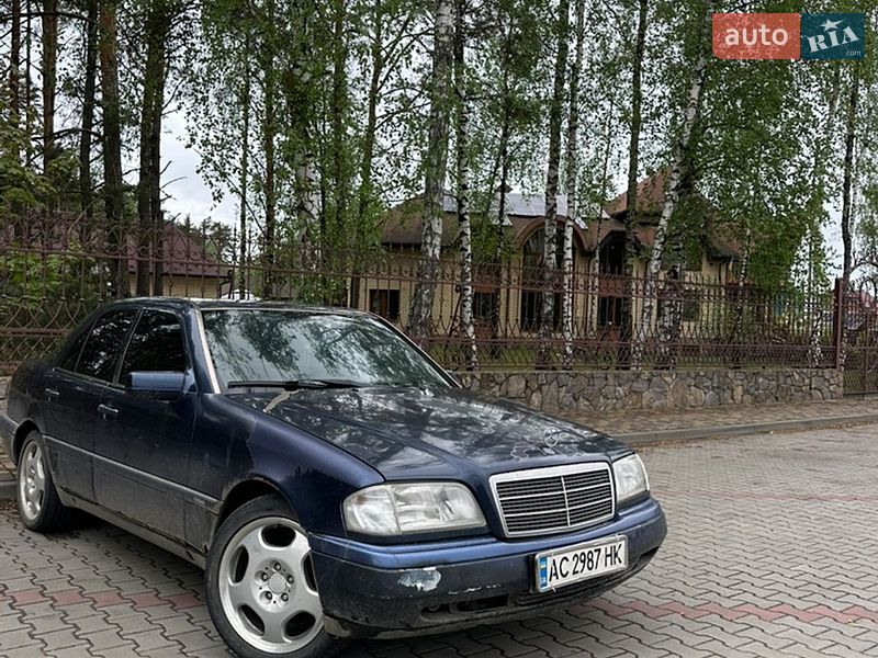 Mercedes-Benz C-Class 1995