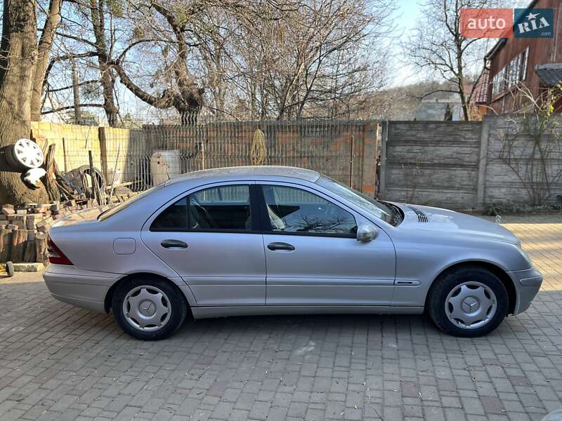 Mercedes-Benz C-Class 2001