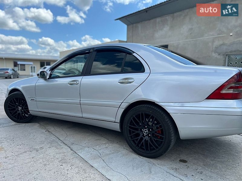 Mercedes-Benz C-Class 2002