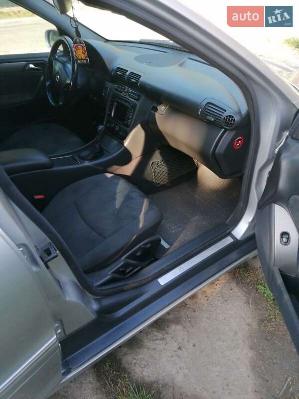 Mercedes-Benz C-Class 2002