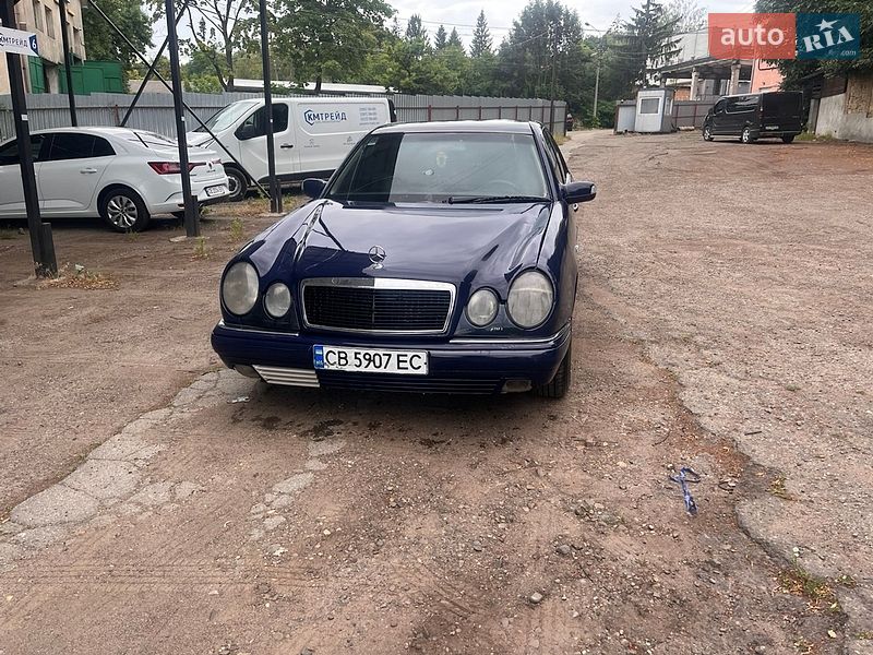 Mercedes-Benz E-Class 1999