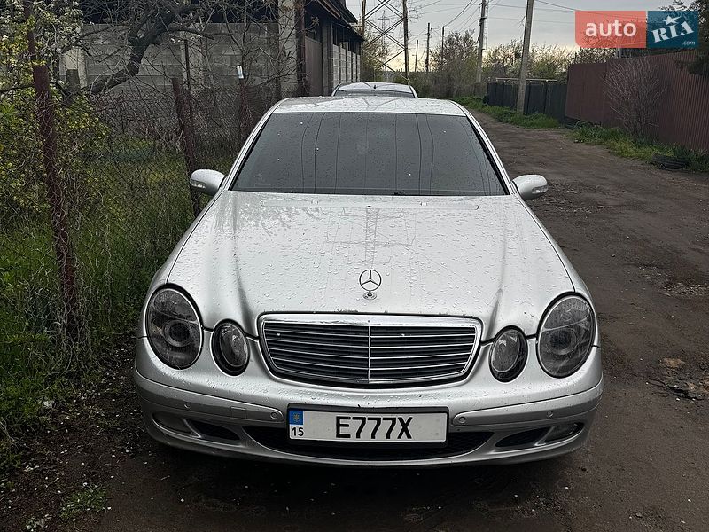 Mercedes-Benz E-Class 2004