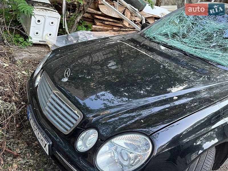 Mercedes-Benz E-Class 2005