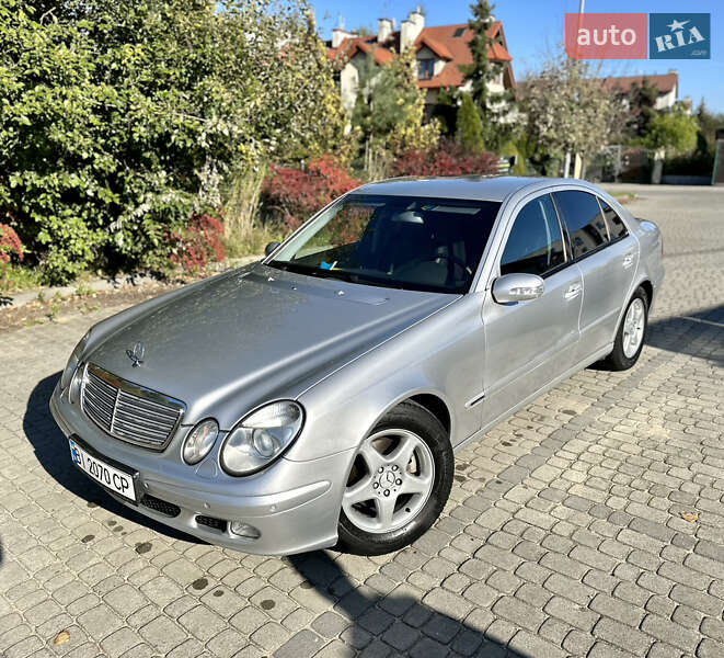 Mercedes-Benz E-Class 2004