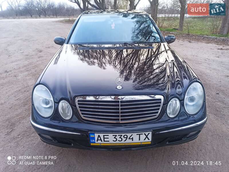 Mercedes-Benz E-Class 2004