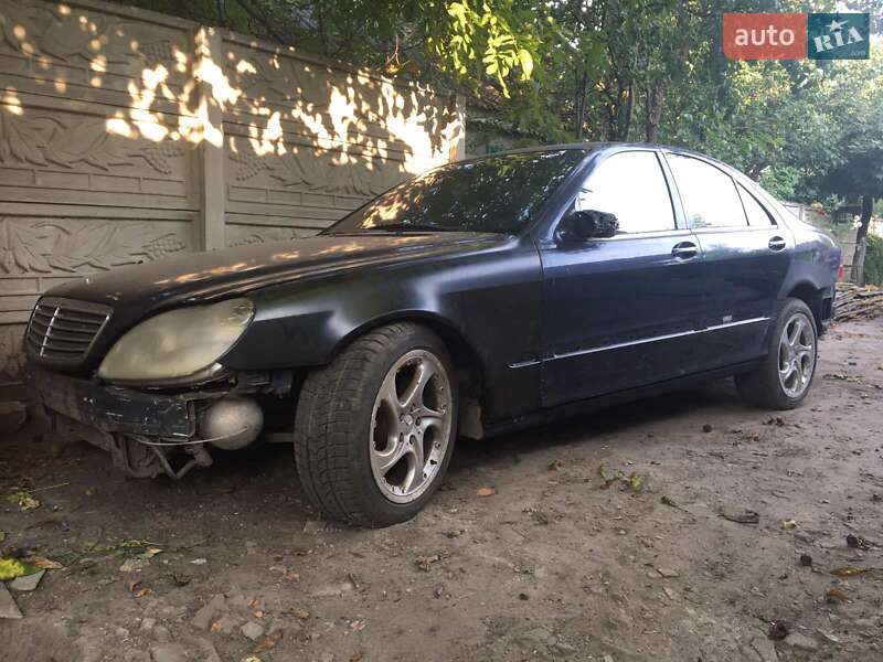 Mercedes-Benz S-Class 1999