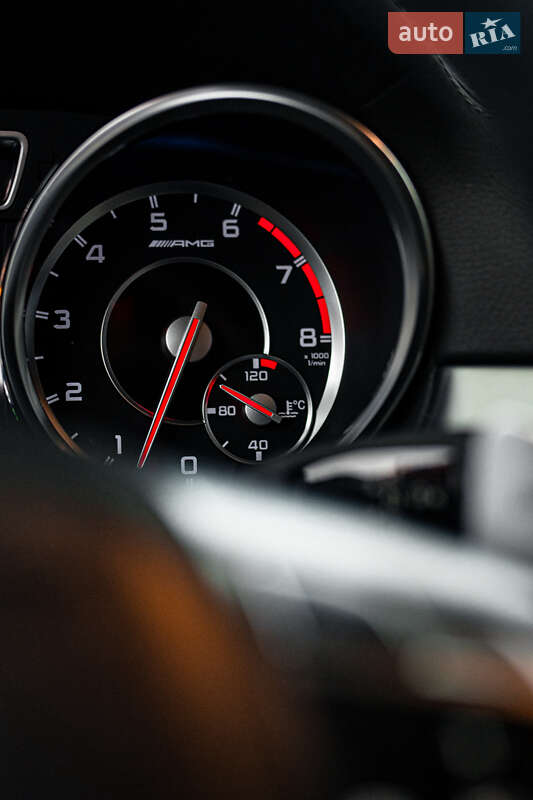 Mercedes-Benz M-Class 2012