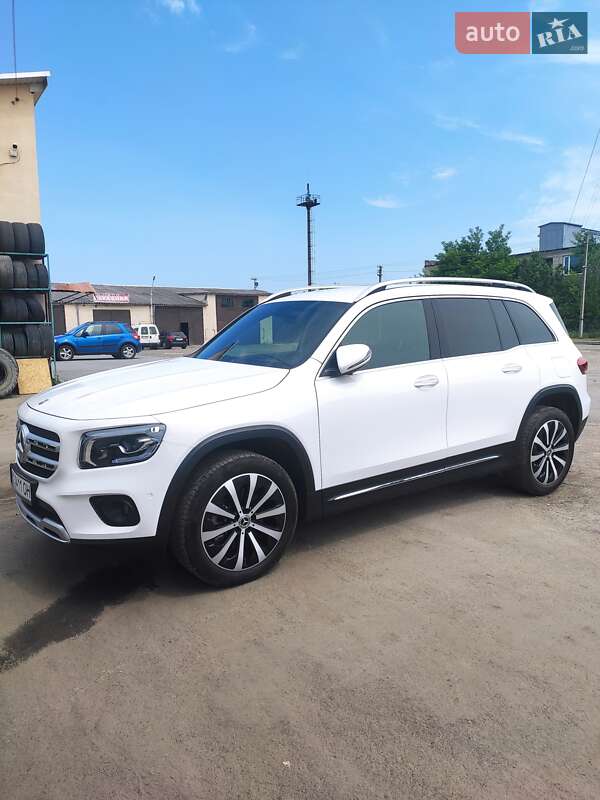 Mercedes-Benz GLB-Class 2020