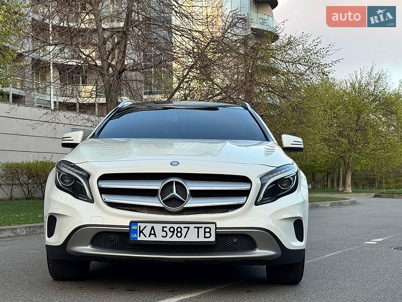 Mercedes-Benz GLA-Class 2015