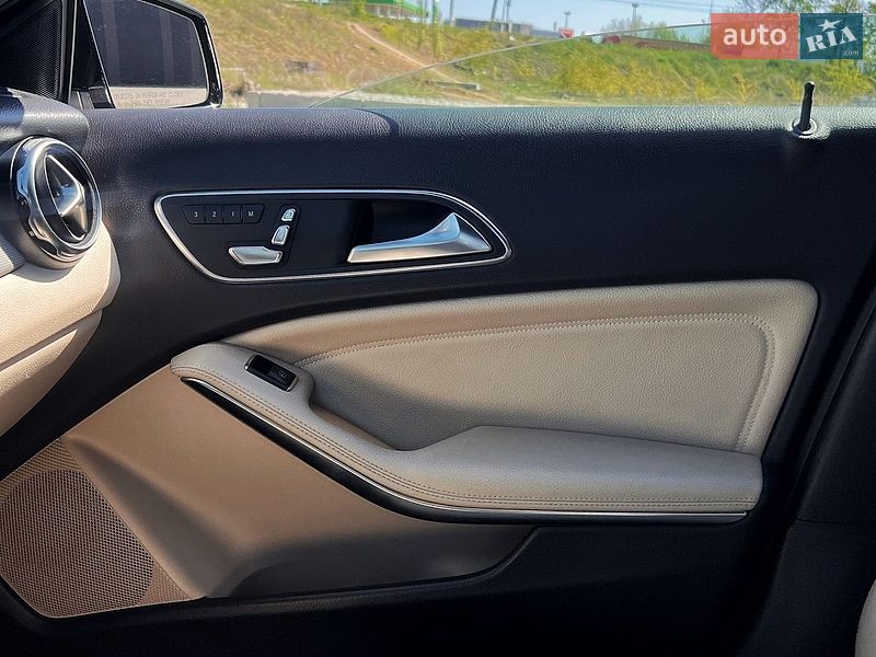 Mercedes-Benz GLA-Class 2018