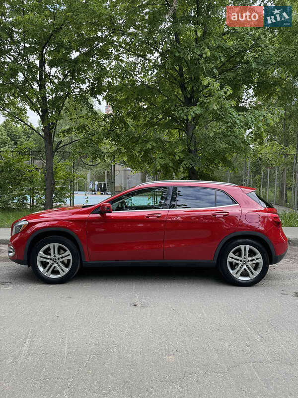 Mercedes-Benz GLA-Class 2017