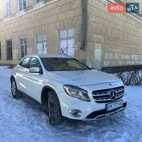 Mercedes-Benz GLA-Class 2017