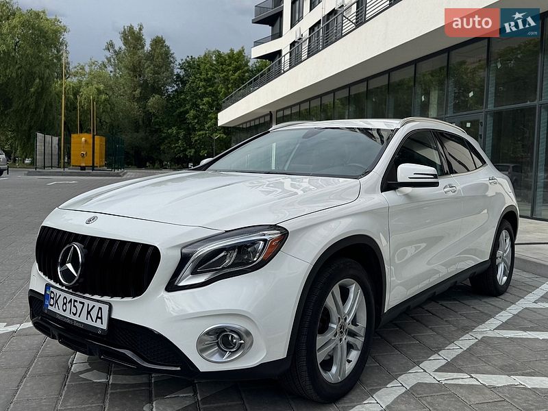 Mercedes-Benz GLA-Class 2019
