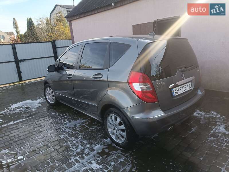 Mercedes-Benz A-Class 2011