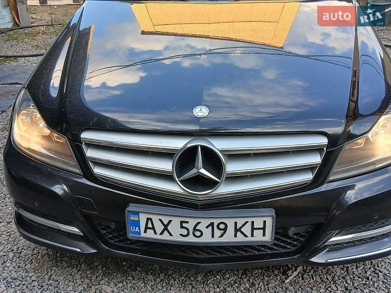 Mercedes-Benz C-Class 2011