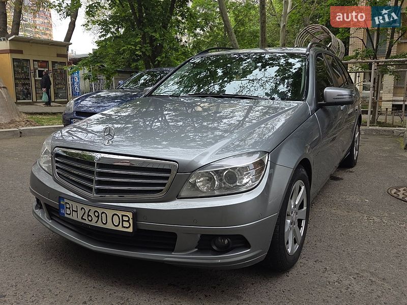 Mercedes-Benz C-Class 2010