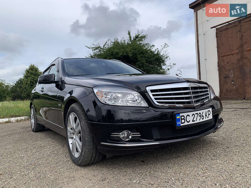 Mercedes-Benz C-Class 2010