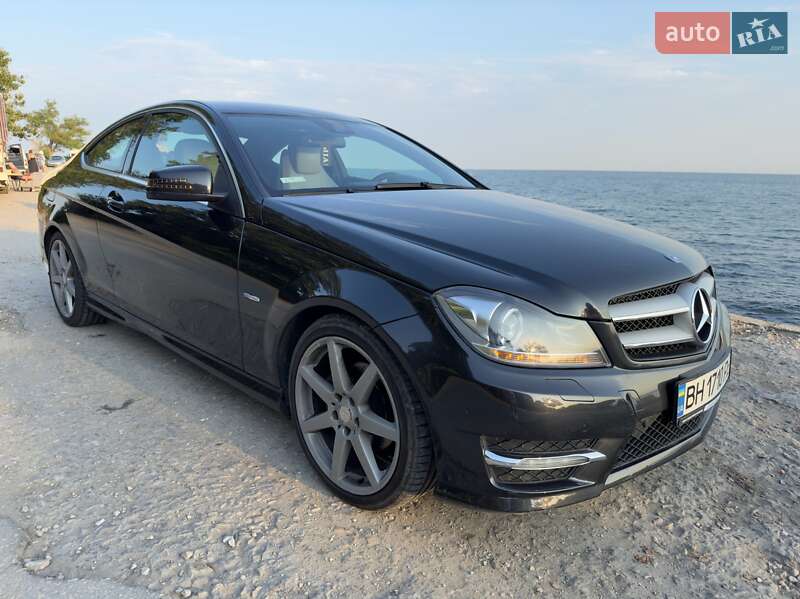 Mercedes-Benz C-Class 2012