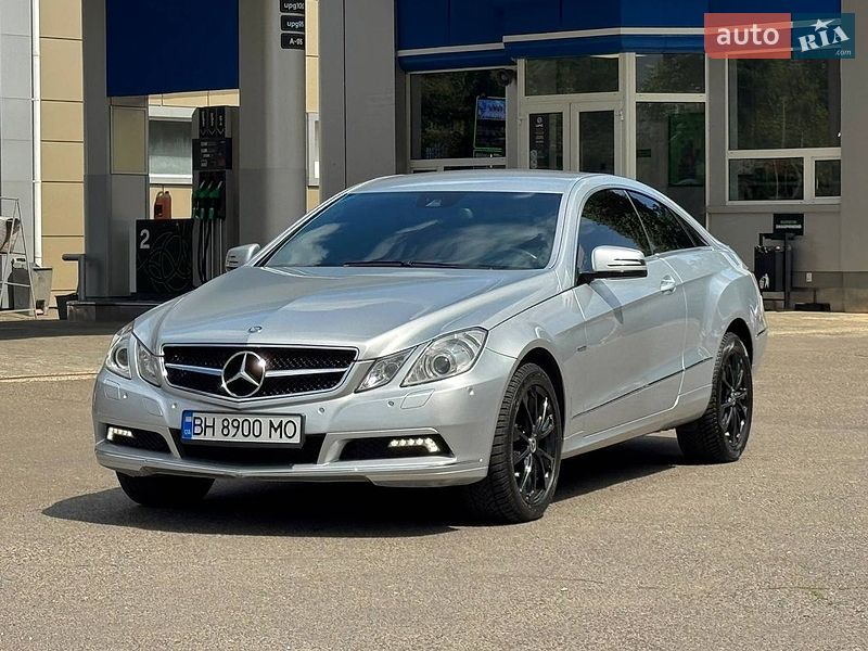 Mercedes-Benz E-Class 2011