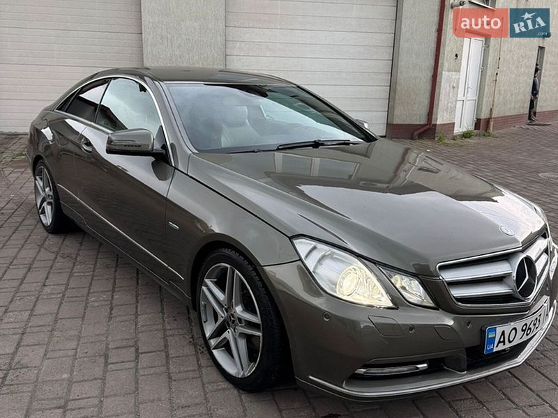 Mercedes-Benz E-Class 2011