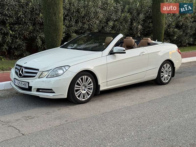 Mercedes-Benz E-Class 2011