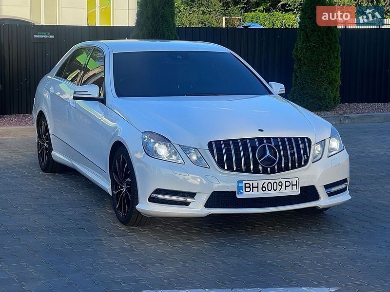 Mercedes-Benz E-Class 2012
