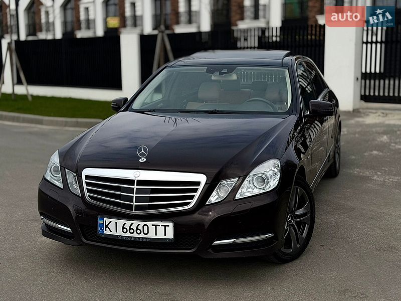 Mercedes-Benz E-Class 2011