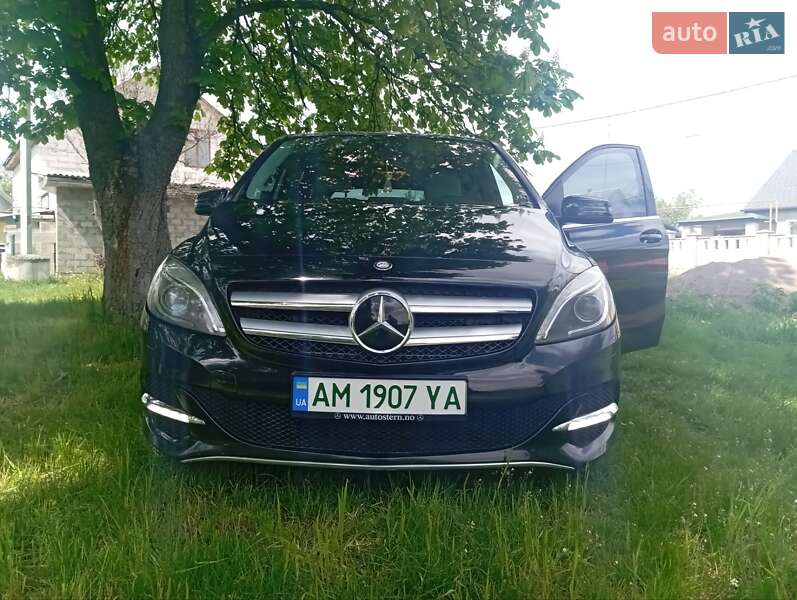 Mercedes-Benz B-Class 2015