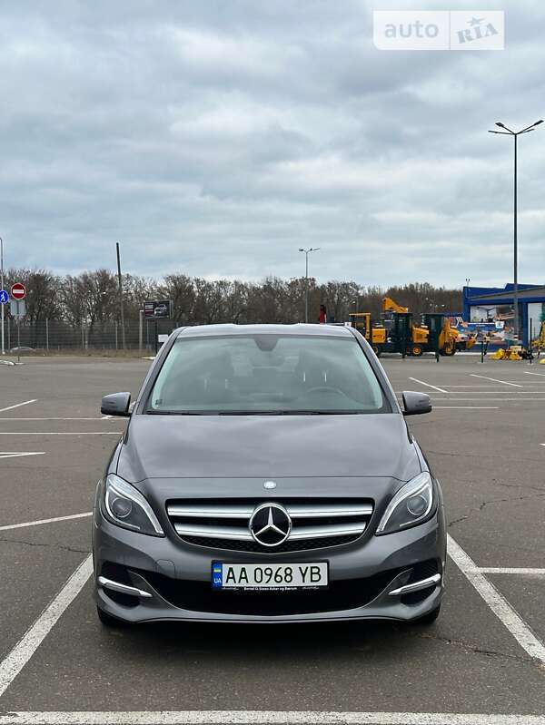 Mercedes-Benz B-Class 2016