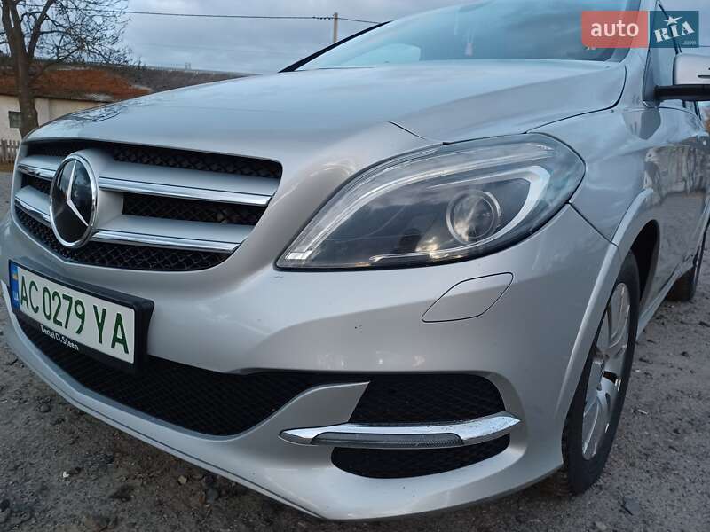 Mercedes-Benz B-Class 2017