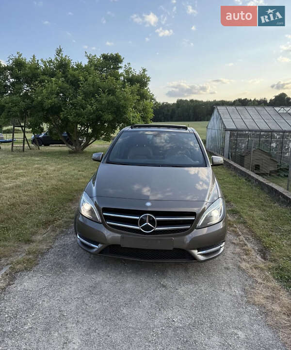 Mercedes-Benz B-Class 2012